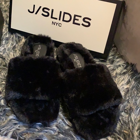 J/Slides black furry slippers, soft insole - Picture 1 of 6